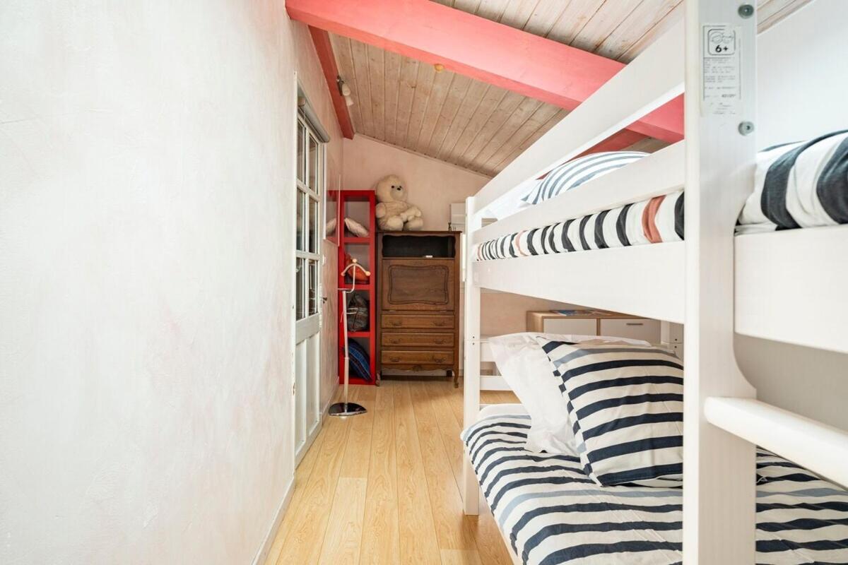 La Villa Moursoise 4 Etoiles 외부 사진
