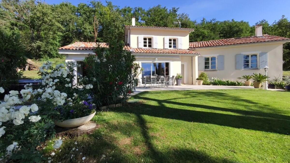 La Villa Moursoise 4 Etoiles 외부 사진