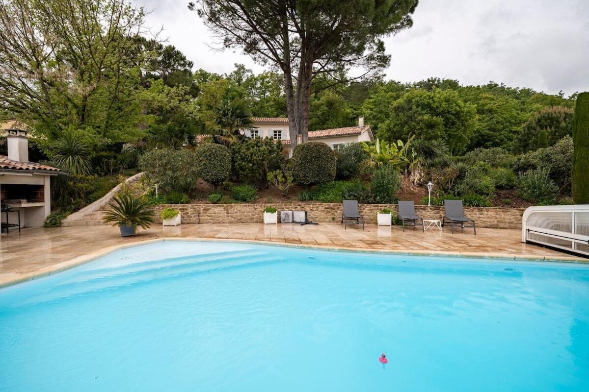 La Villa Moursoise 4 Etoiles 외부 사진