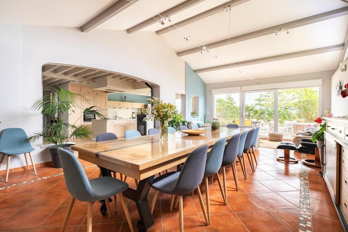 La Villa Moursoise 4 Etoiles 외부 사진