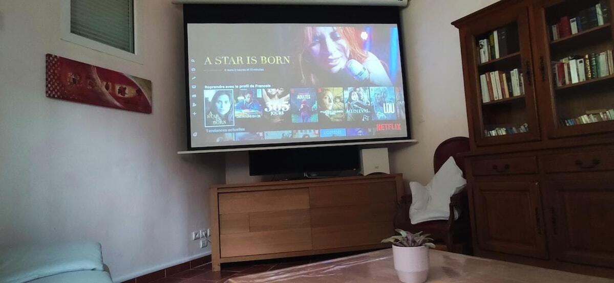 La Villa Moursoise 4 Etoiles 외부 사진