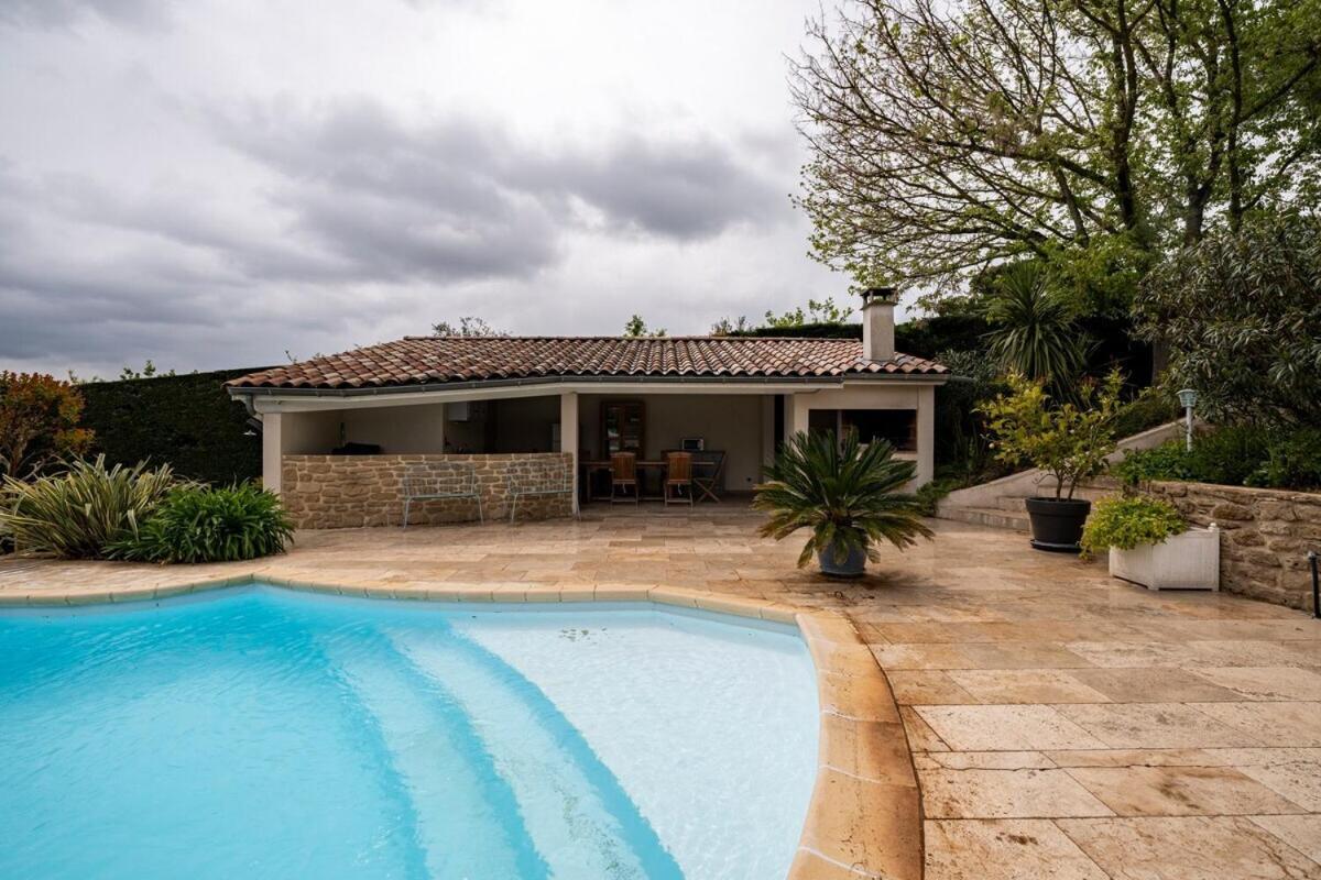 La Villa Moursoise 4 Etoiles 외부 사진